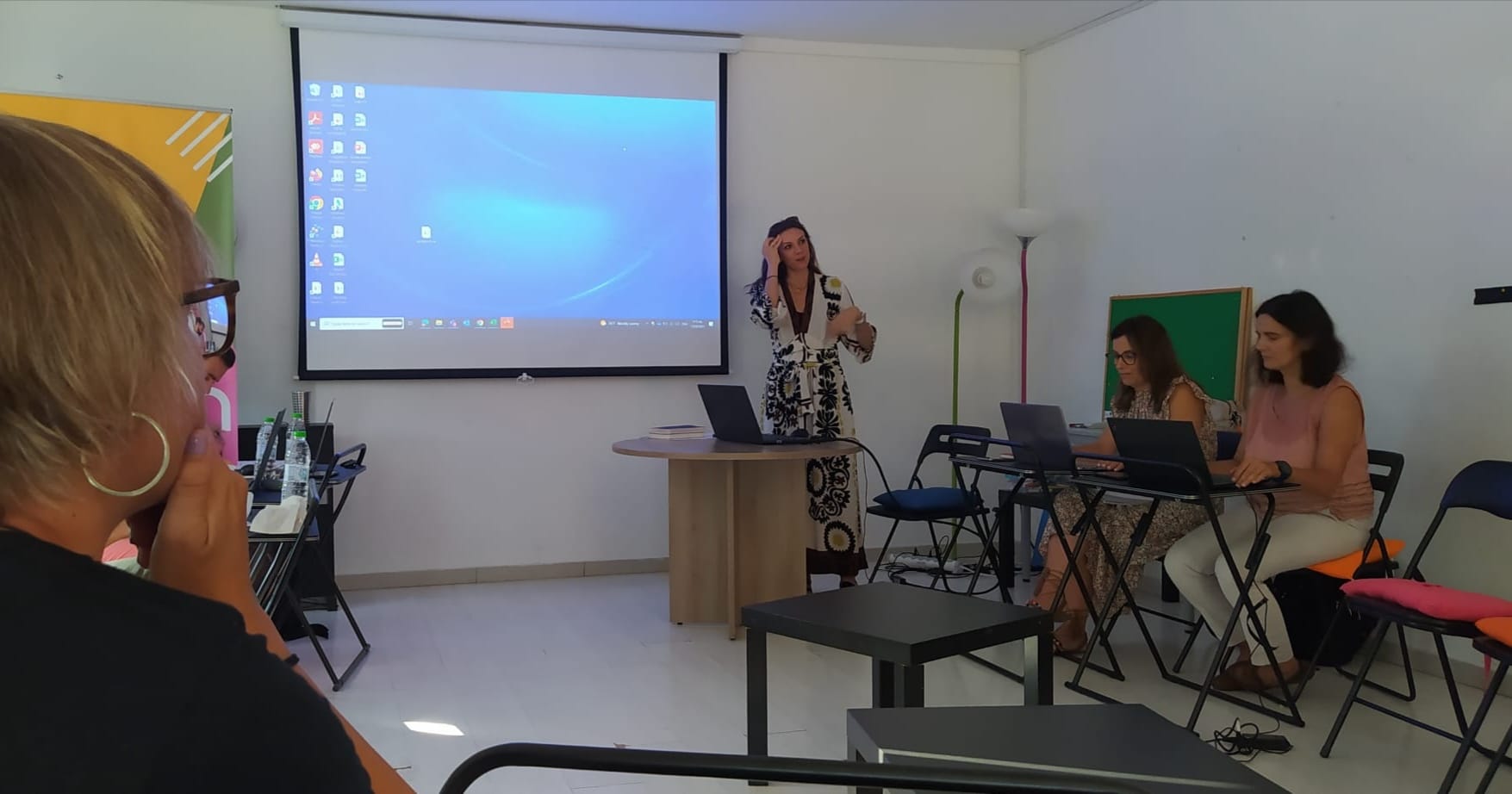 El Centre de formació d'adults participa en un projecte europeu d'alfabetització a Atenes
