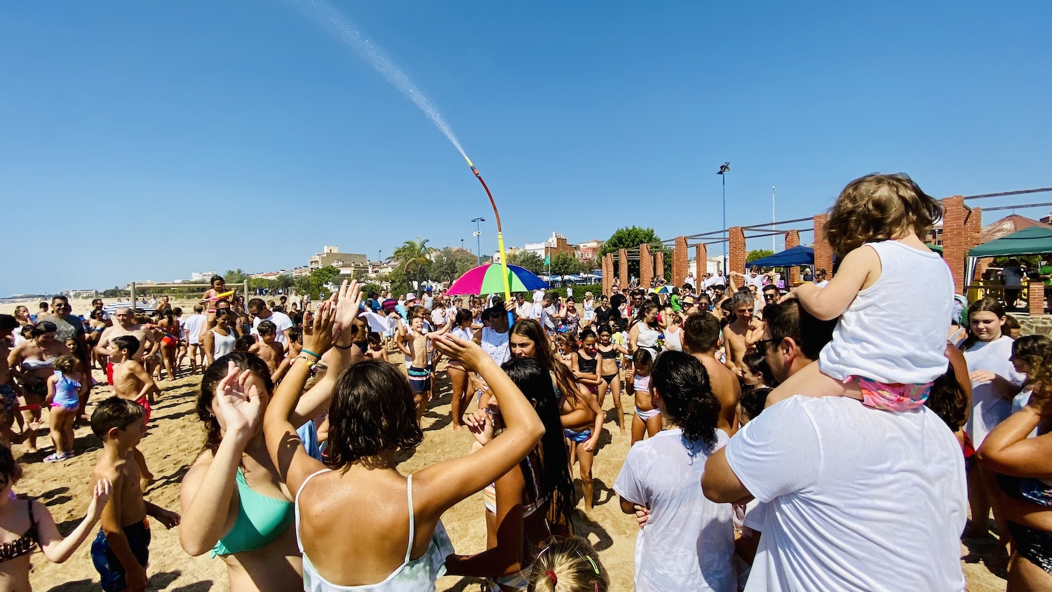 Festa major Sant Roc: Animació infantil, guerra de colors i xeringada 