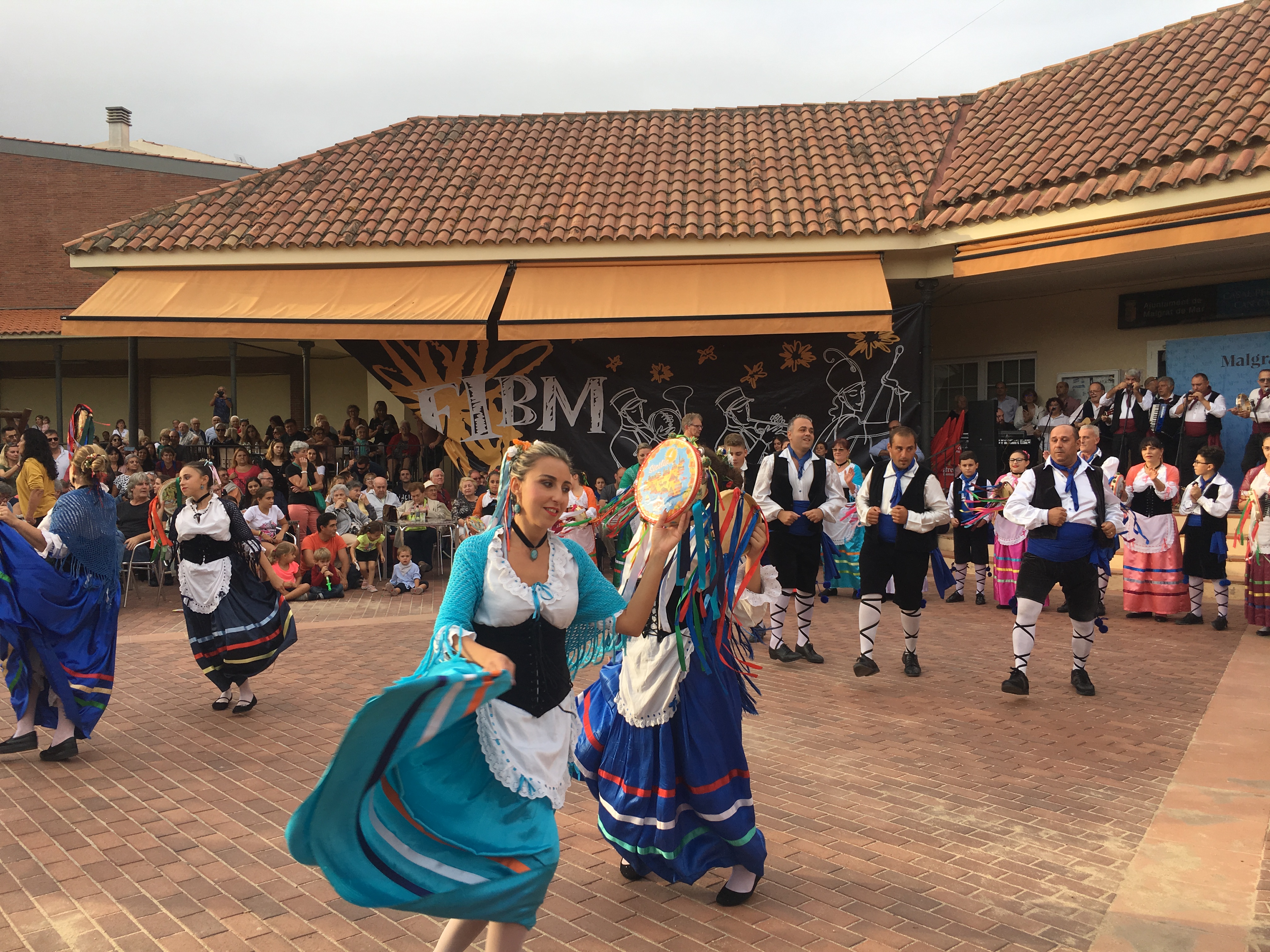 Festival Internacional de Bandes de Música i Folk: Exhibició 